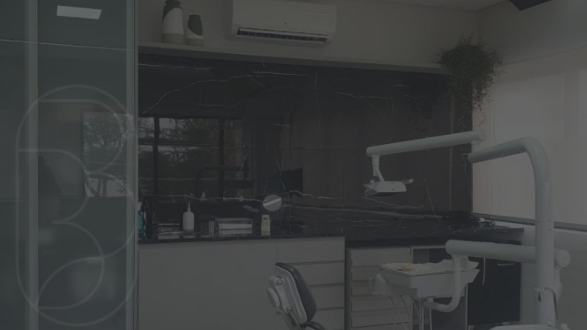 Facetas e lentes dentárias em São João